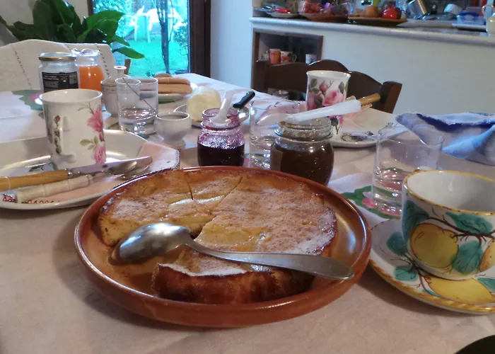 Alojamento de Acomodação e Pequeno-almoço La Rampichina 4*