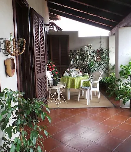 Alojamento de Acomodação e Pequeno-almoço La Rampichina 4*